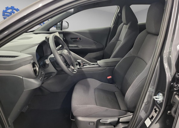 Vehicle image 9 Vehicle image 9