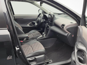 Fahrzeugbild TOYOTA Yaris Cross 1.5 VVT-i HSD Premium AWD-i