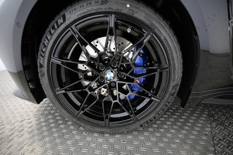 Vehicle image BMW 3 SERIES