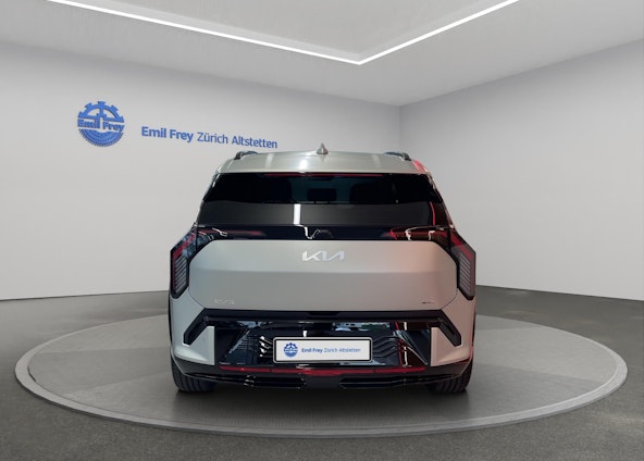 Vehicle image 4 Vehicle image 4