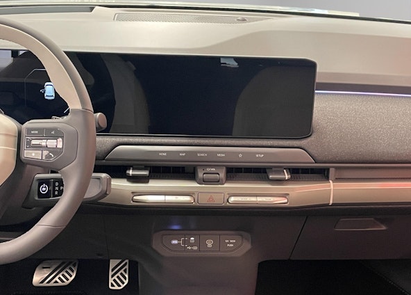 Vehicle image 9 Vehicle image 9