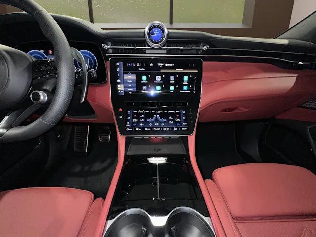 Maserati Grecale 2.0 Hybrid Modena