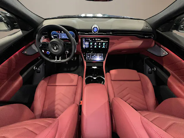 Maserati Grecale 2.0 Hybrid Modena