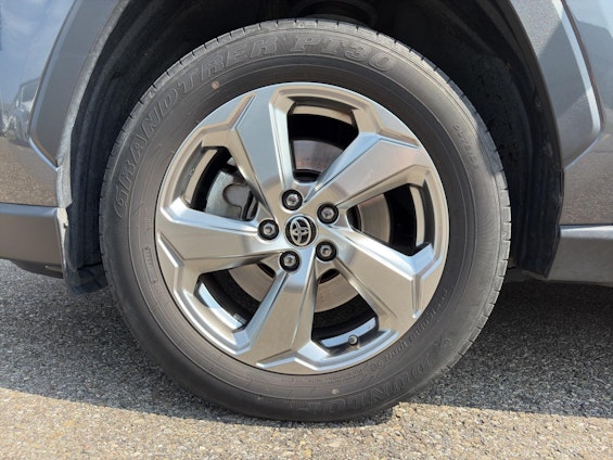 Vehicle image 8 Vehicle image 8