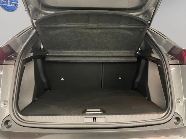 Peugeot 2008 1.2 Hybrid Allure Premium