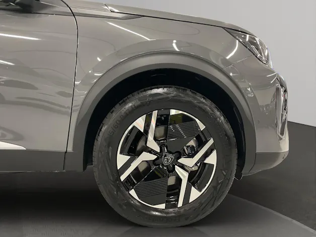 Peugeot 2008 1.2 Hybrid Allure Premium