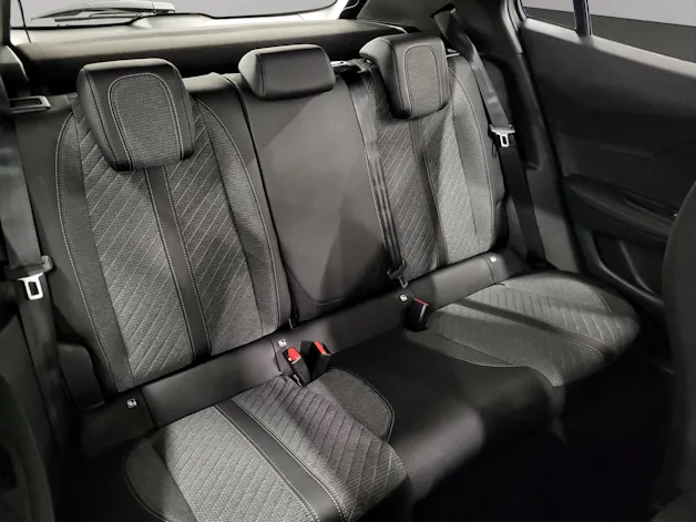 Peugeot 2008 1.2 Hybrid Allure Premium