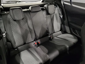 https://vehicle.imgix.net/3985597/3bf1785a-cbd0-41f3-b2a3-5355908b55d2.jpg