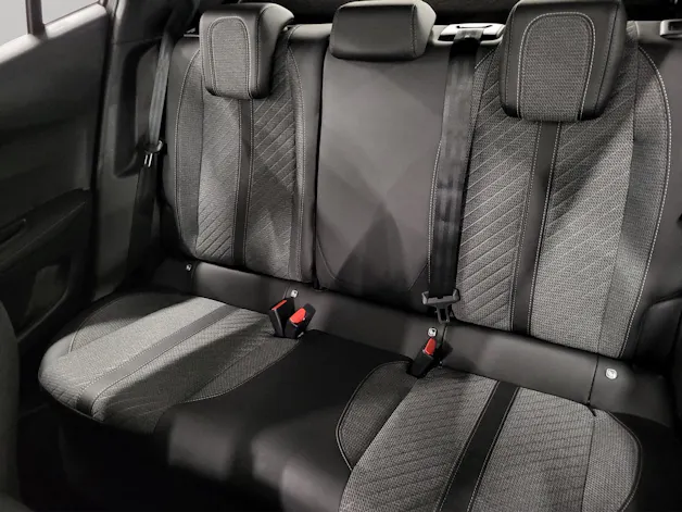 Peugeot 2008 1.2 Hybrid Allure Premium