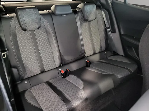 Peugeot 2008 1.2 Hybrid Allure Premium