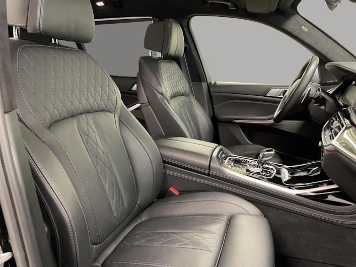 Vehicle image BMW X7