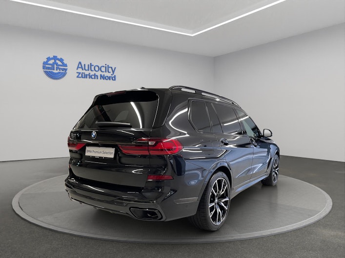 Vehicle image BMW X7