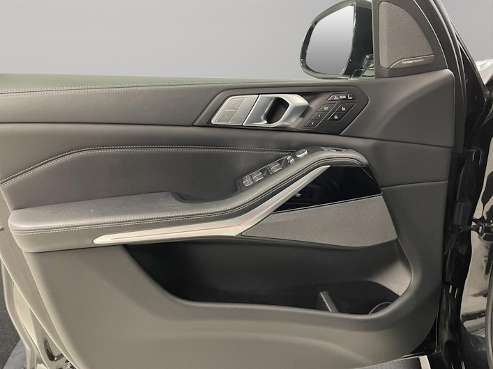 Vehicle image BMW X7