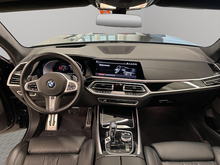 Vehicle image BMW X7