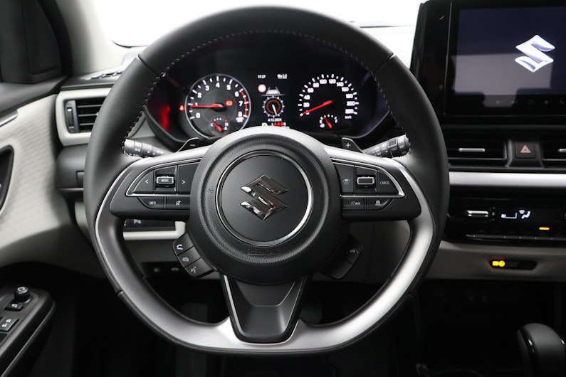 Vehicle image SUZUKI SWIFT