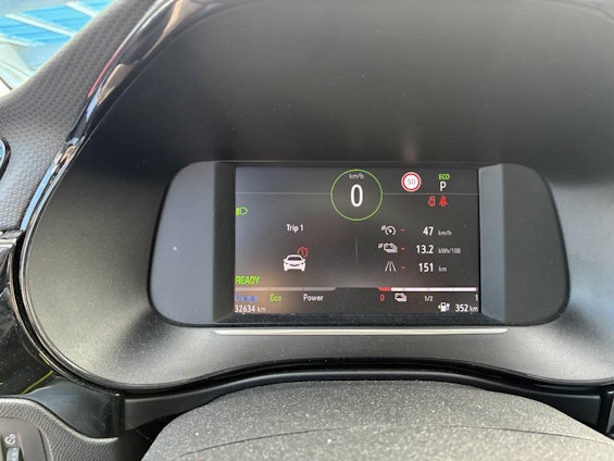 Vehicle image 6 Vehicle image 6