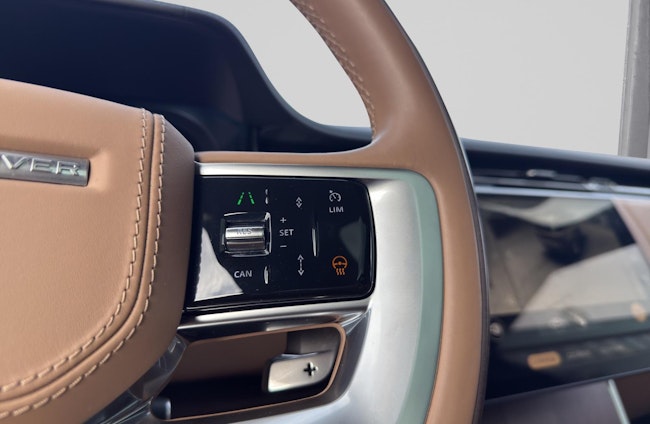 Vehicle image 16 Vehicle image 16