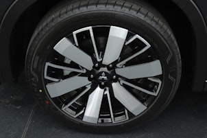 Vehicle image MITSUBISHI Outlander 2.4 PHEV Instyle 4x4