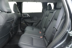 Vehicle image MITSUBISHI Outlander 2.4 PHEV Instyle 4x4