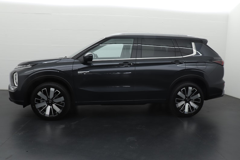 Vehicle image MITSUBISHI OUTLANDER