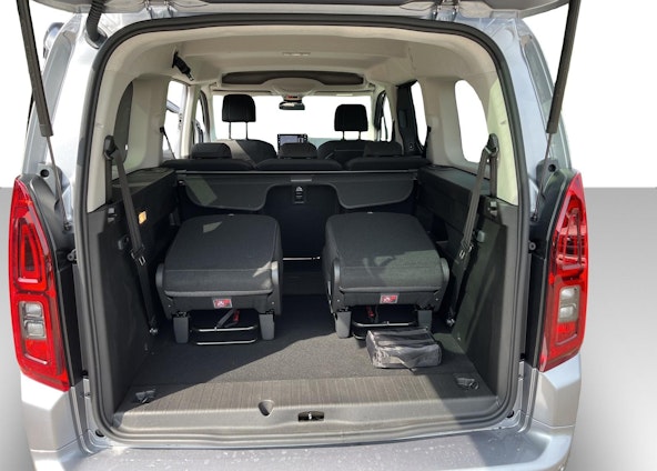 Vehicle image 11 Vehicle image 11