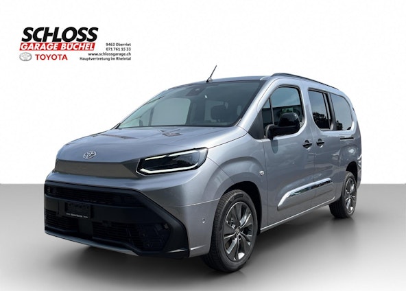 First vehicle image First vehicle image