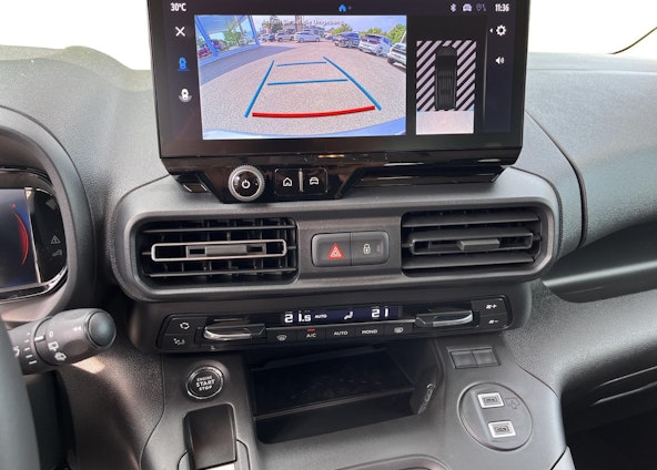 Vehicle image 22 Vehicle image 22