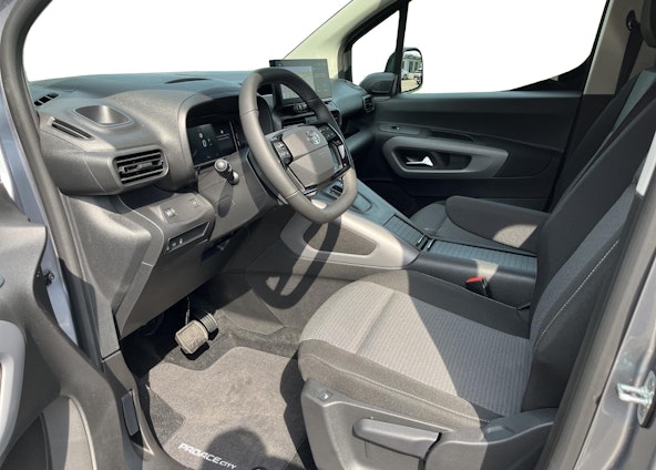 Vehicle image 5 Vehicle image 5