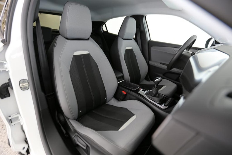 Vehicle image OPEL MOKKA