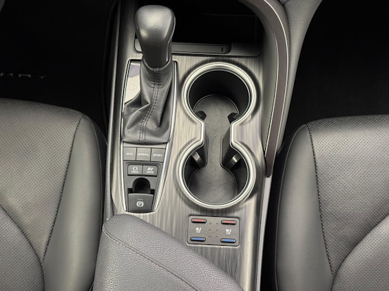 Vehicle image 15 Vehicle image 15