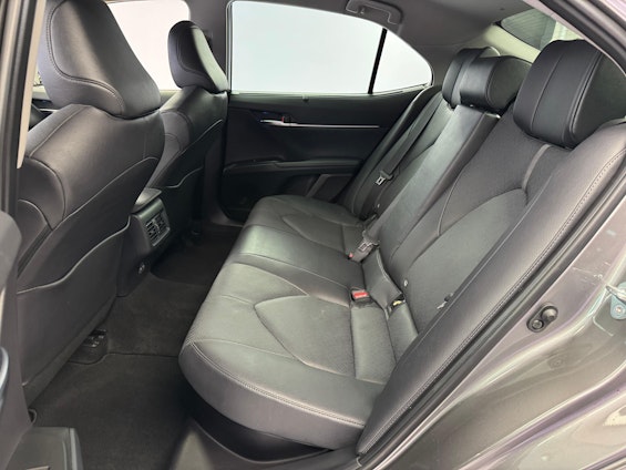 Vehicle image 8 Vehicle image 8