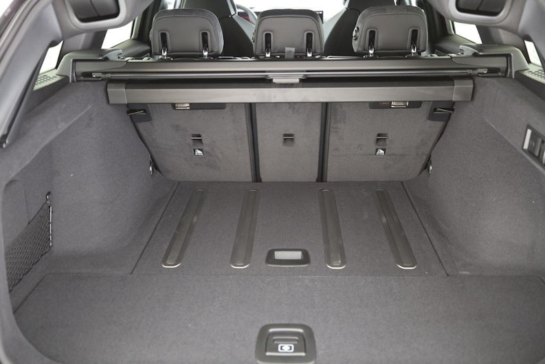 Vehicle image BMW 3 SERIES