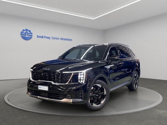 First vehicle image