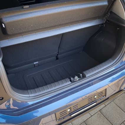 Vehicle image 28 Vehicle image 28