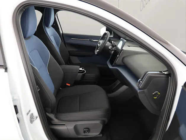 Volvo EX30 CC E60 Twin Performance AWD