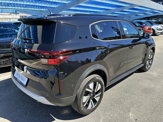 Vehicle image 4 Vehicle image 4