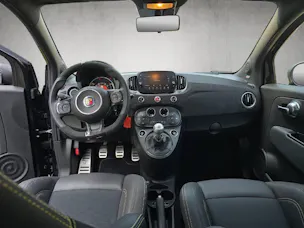 Fiat 695 Abarth 1.4 T-Jet 180 75 Anniversario