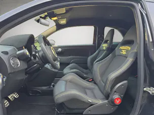 Fiat 695 Abarth 1.4 T-Jet 180 75 Anniversario