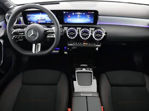 Mercedes-Benz A 200 7G-DCT