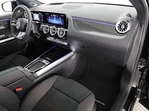 Mercedes-Benz GLA 200 7G-DCT