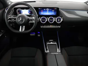 Mercedes-Benz GLA 200 7G-DCT