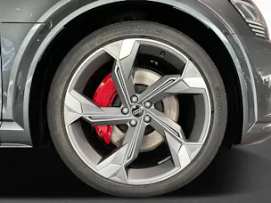 Audi SQ8 Sportback e-tron quattro