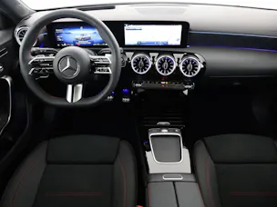Mercedes-Benz A 200 7G-DCT