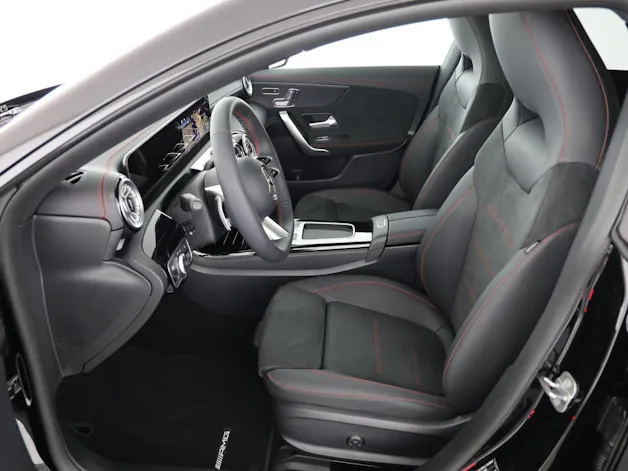Mercedes-Benz CLA 220 4Matic 8G-DCT