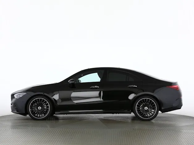 Mercedes-Benz CLA 220 4Matic 8G-DCT