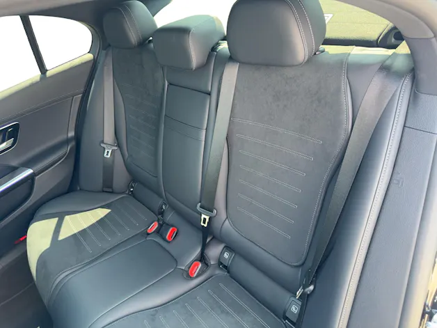 Mercedes-Benz C 200 4Matic AMG Line