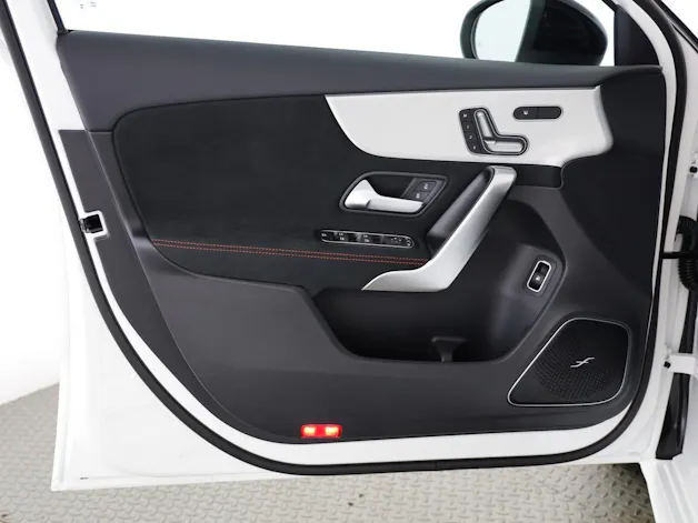 Mercedes-Benz A 250 e EQ Star 8G-DCT