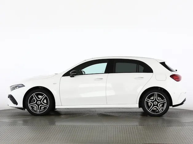 Mercedes-Benz A 250 e EQ Star 8G-DCT
