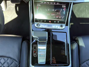 Audi Q8 60 TFSI e quattro PHEV tiptronic
