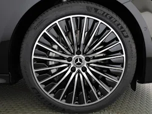 Mercedes-Benz E 220 d 4Matic 9G-Tronic